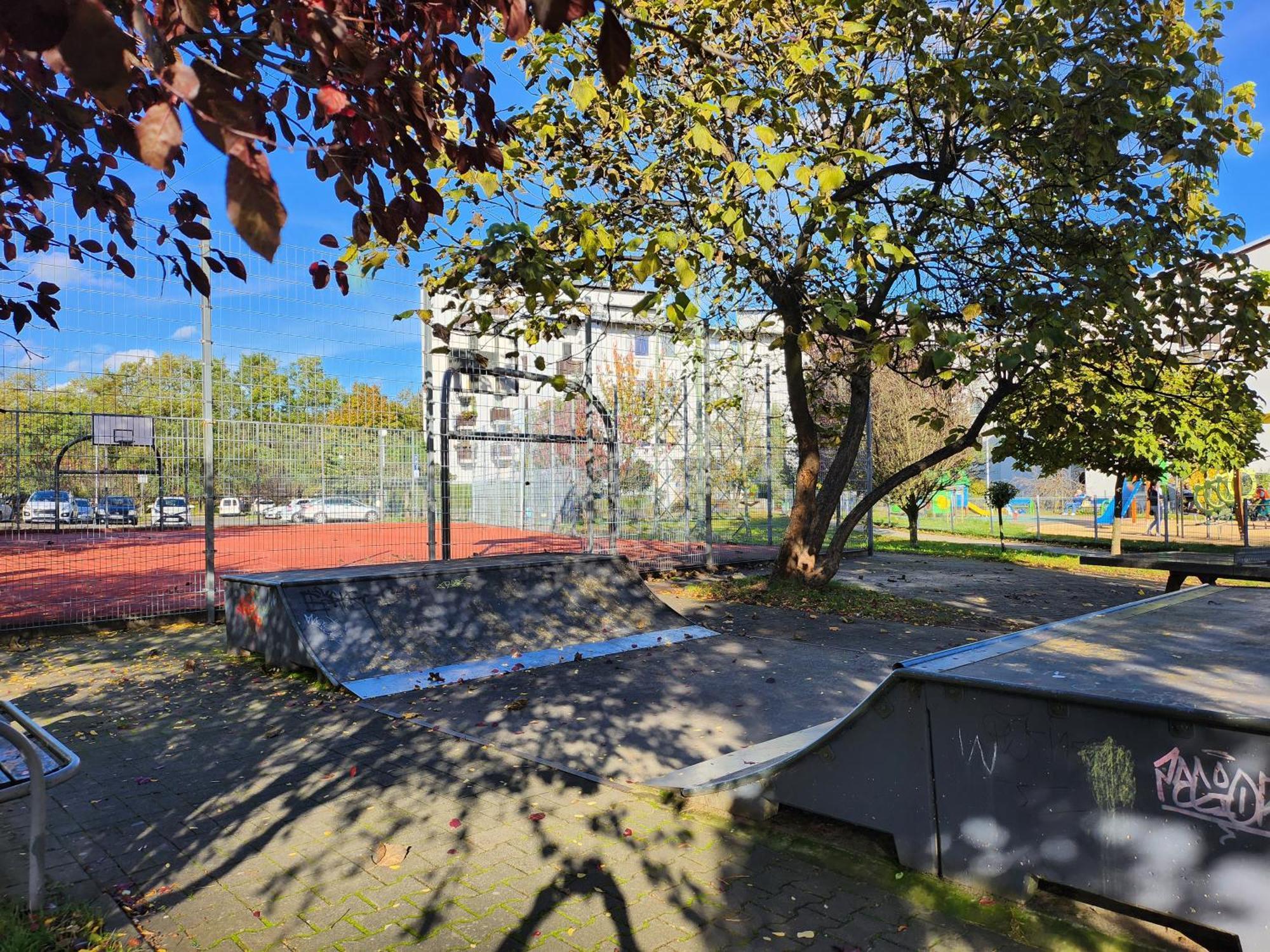 Rawa Boulevard Apartment
